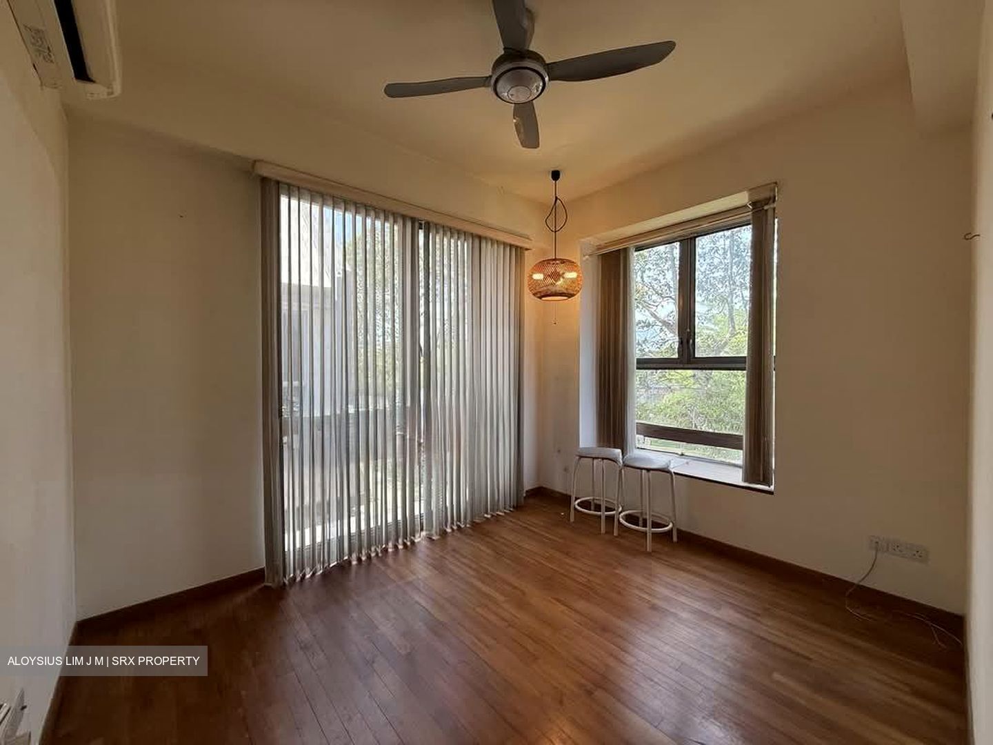 Hillcrest Villa (D11), Terrace #605525301